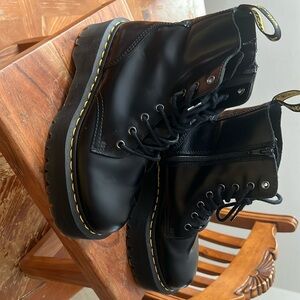 Dr martens Black Platform Jadon